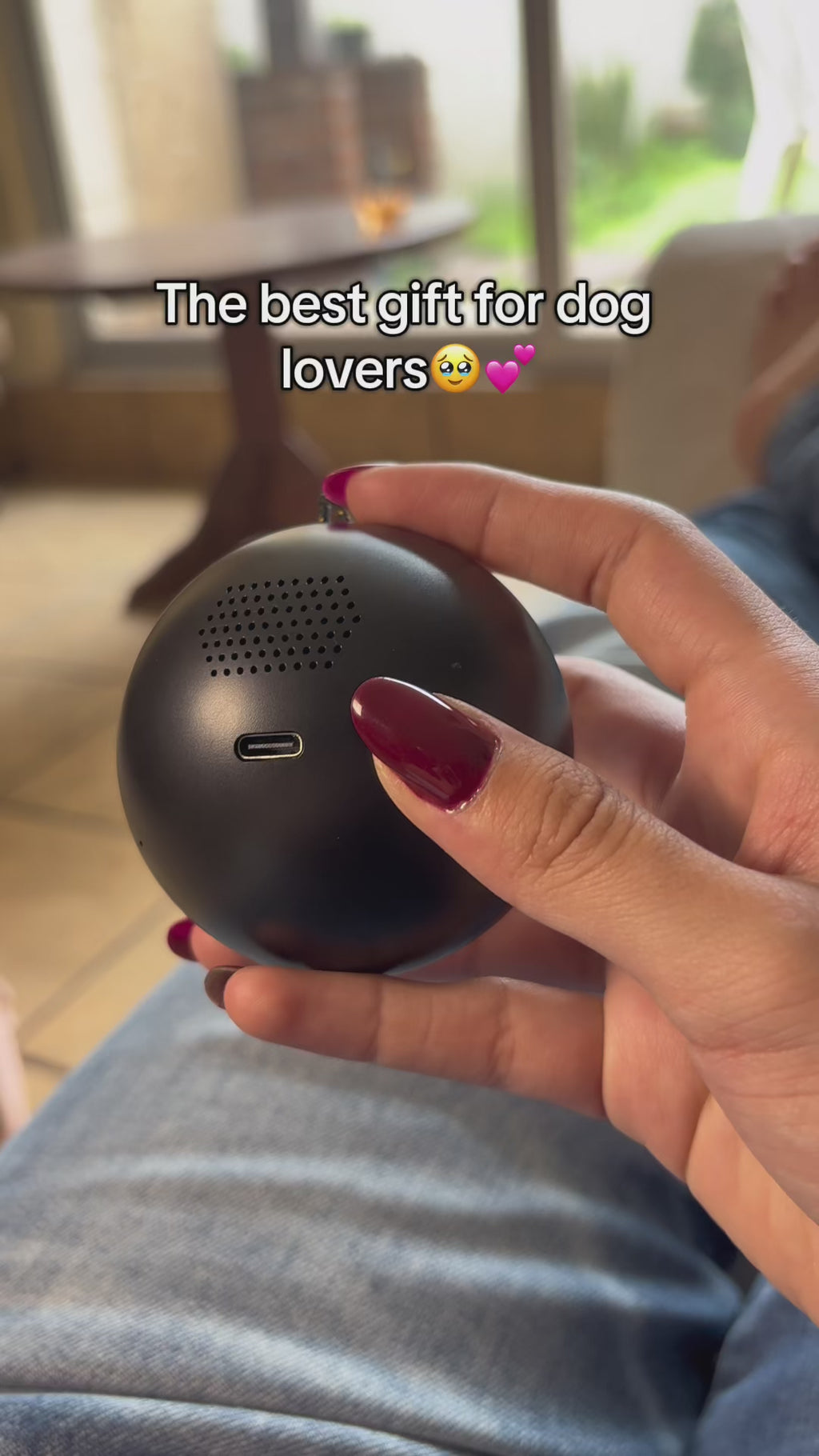 Christmas Tree Video Ball